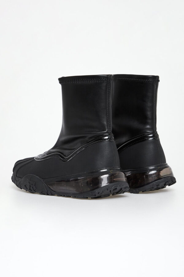 b19b97934411a85bdf325fd44e5aa748a995d64d Botki damskie wysoką cholewką DKNY