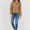 b352aac2af29b549e8720fe026360ea4de9530ea BLAUER Brązowa puchowa damska kurtka z kapturem Claudia fashion down jacket with hood