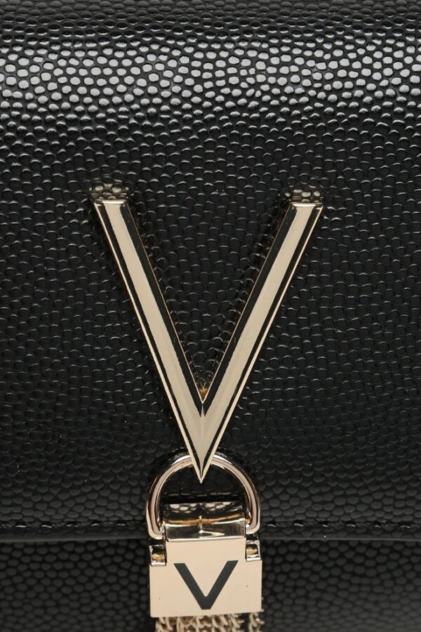 VALENTINO Czarna kopertówka Divina