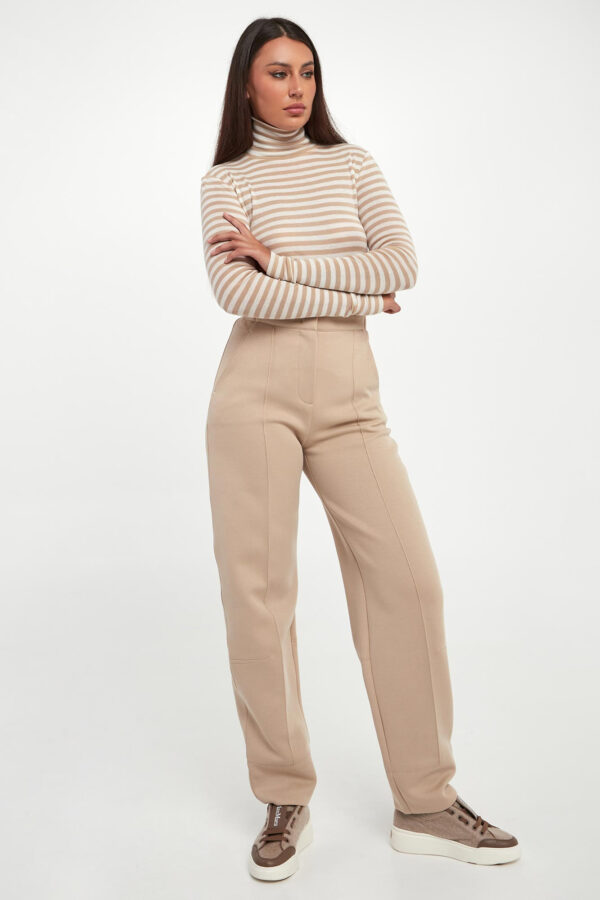 b786c3848f4178813c895e2bfd901aa5a19b6837 Golf damski wełniany Blasy