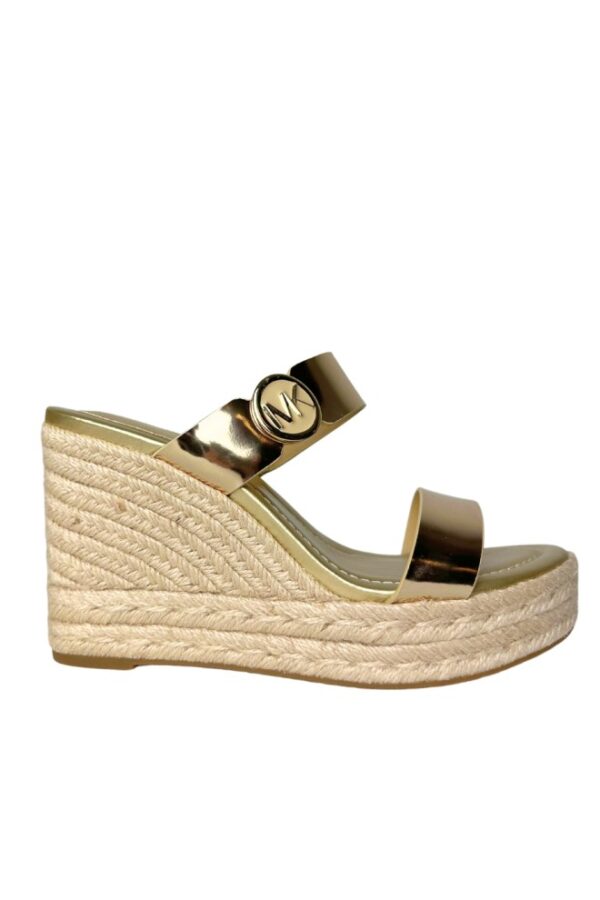 b86279918dd8e3cc3c20eae594859423855722c3 MICHAEL KORS Złote sandały Lucinda Wedge