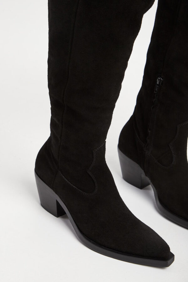 b9d9775e3219d605b982d2c3265ba932d5bbc558 Kozaki damskie zamszowe PINKO