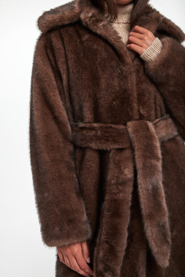 bcc2ec99a0c279e7742968ab214b970f4389e83e Kożuch damski TWINSET ACTITUDE