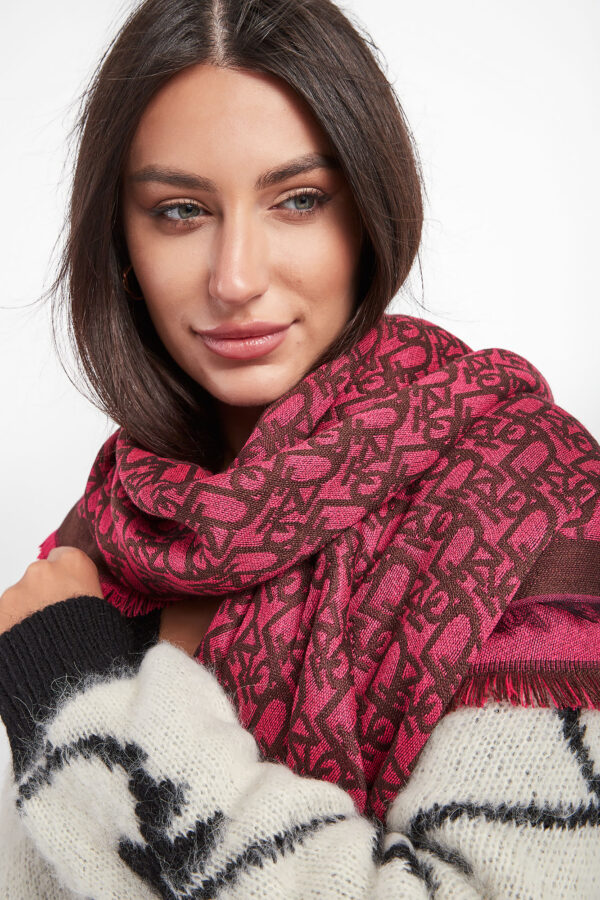 bd5528b6dc626c422851e8137813dbf4a456310c Chusta z wełną Sarata PINKO