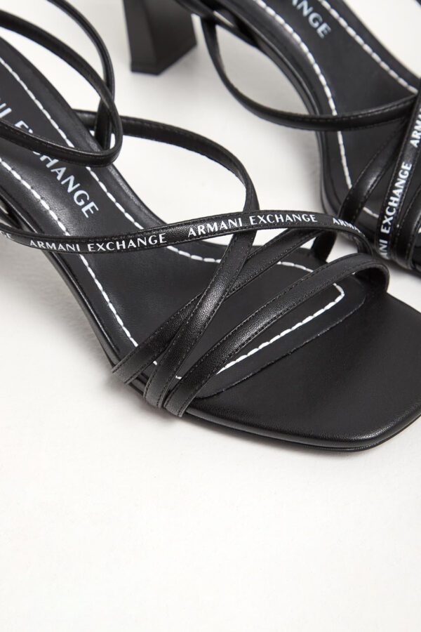 c7ed28fe0170de004705b6edc874d77a8b34f5ca Sandały damskie na obcasie ARMANI EXCHANGE