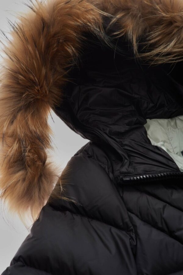 c9d1d61bd1fa3facba06b1d3d9434942e00313b0 BLAUER Czarna kurtka damska Alicia Short Jackets