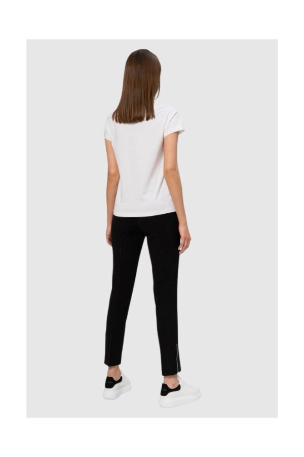 GIVENCHY Biały t-shirt damski z czarnym logo vintage