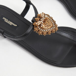 cc74d80193da29e33f85e1dd38666c2a32c74209 Sandały damskie skórzane Devotion DOLCE & GABBANA