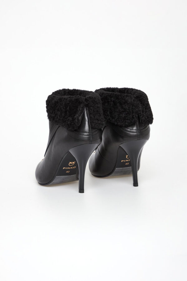 d1dde0b47697d39aebf95bb631150ff760a812e8 Botki damskie skórzane Lucy 25 PINKO
