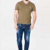 GUESS Khaki t-shirt męski w serek