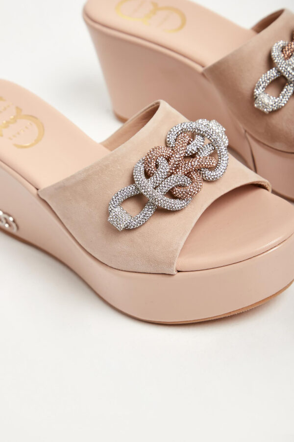 Klapki damskie na koturnie CESARE CASADEI