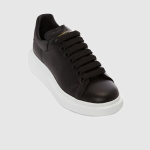 ALEXANDER MCQUEEN Czarne sneakersy męskie z białą podeszwą