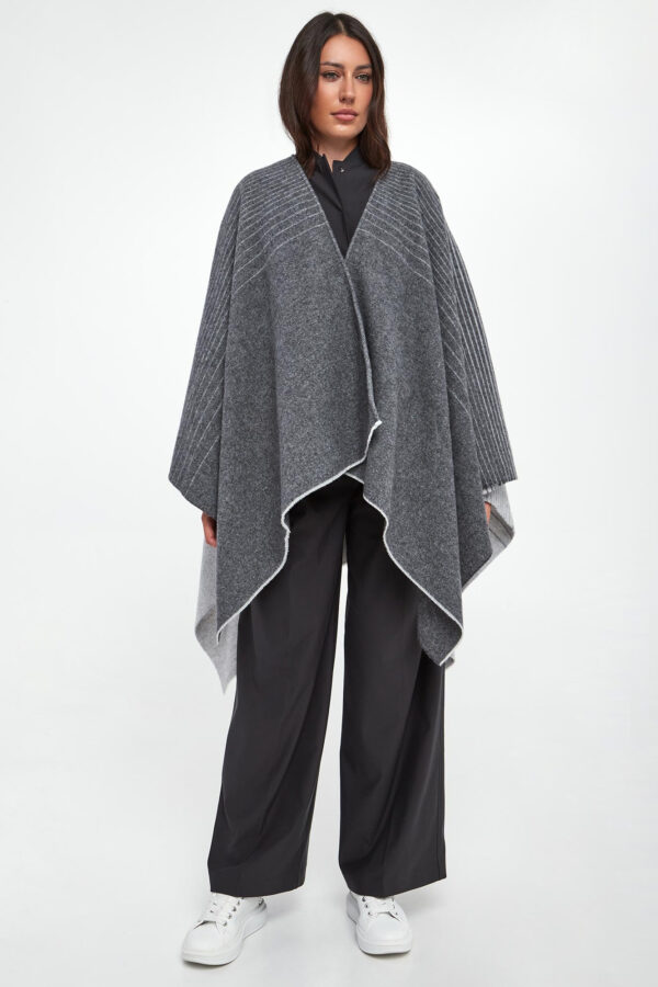 ddd5a5c151f88cc44ad1e11193879255cb876ba6 Ponczo damskie wełniane Brenta