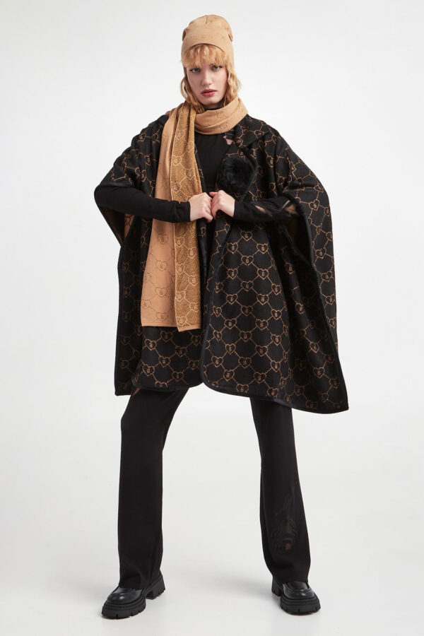 de3122f2d6e86d192181068dacac33d4c6664410 Szal damski BLUGIRL BLUMARINE