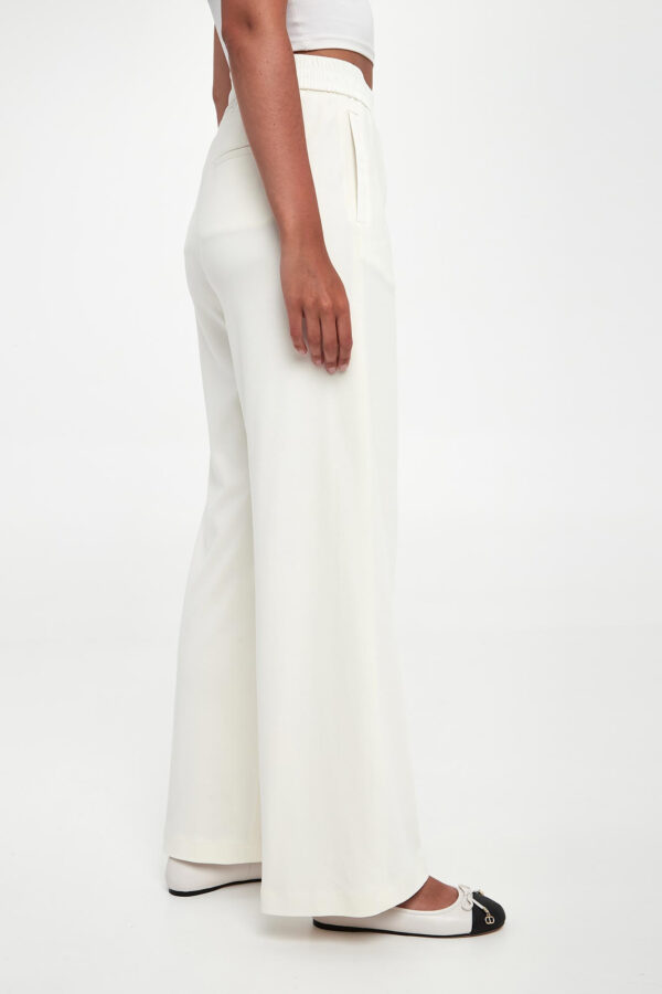 e2441f316d04d64553095c0e2af97ef26827fb87 Spodnie damskie PESERICO