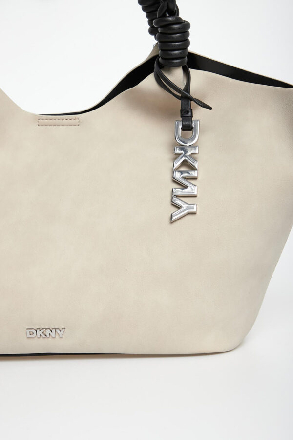 e2b56ca12554d7e8961e84ef1615b817262f0ac9 Torebka damska z imitacji zamszu Paula DKNY