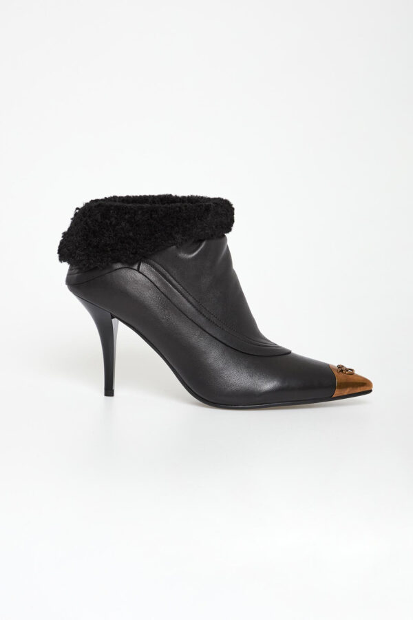 e31c900ee0df05f785b1449e174ef520d921ec00 Botki damskie skórzane Lucy 25 PINKO