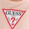 e995f6437abc0f4199d3dbd683c28a4588396272 GUESS Brzoskwiniowy t-shirt damski z trójkątnym logo