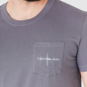 ea259ae4ff99efaa423eb79dea946221cef37228 CALVIN KLEIN JEANS Szary t-shirt męski z logo