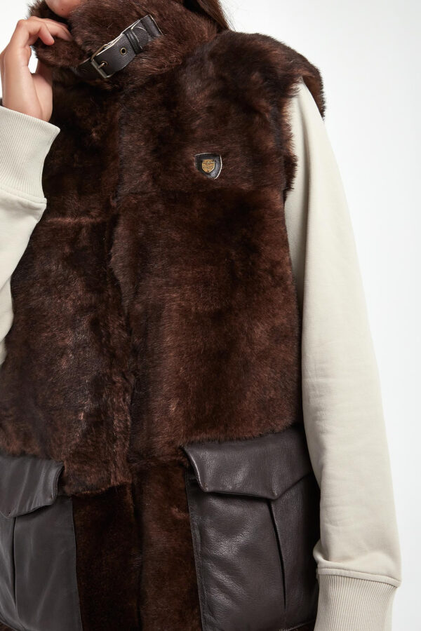 eba6d9414a1a7f01adb790225f4b19442938445e Kamizelka damska futrzana AERONAUTICA MILITARE