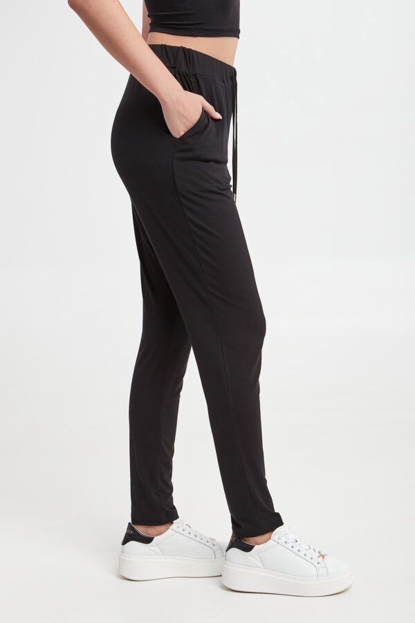 ebe5de2db21cefab0f123ede000b21b7650e5ae9 Spodnie damskie LIU JO