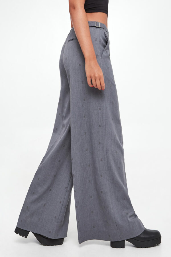 ebfc4592e1e5e092bb604c70e3c109794784d559 Spodnie damskie z haftem TWINSET ACTITUDE