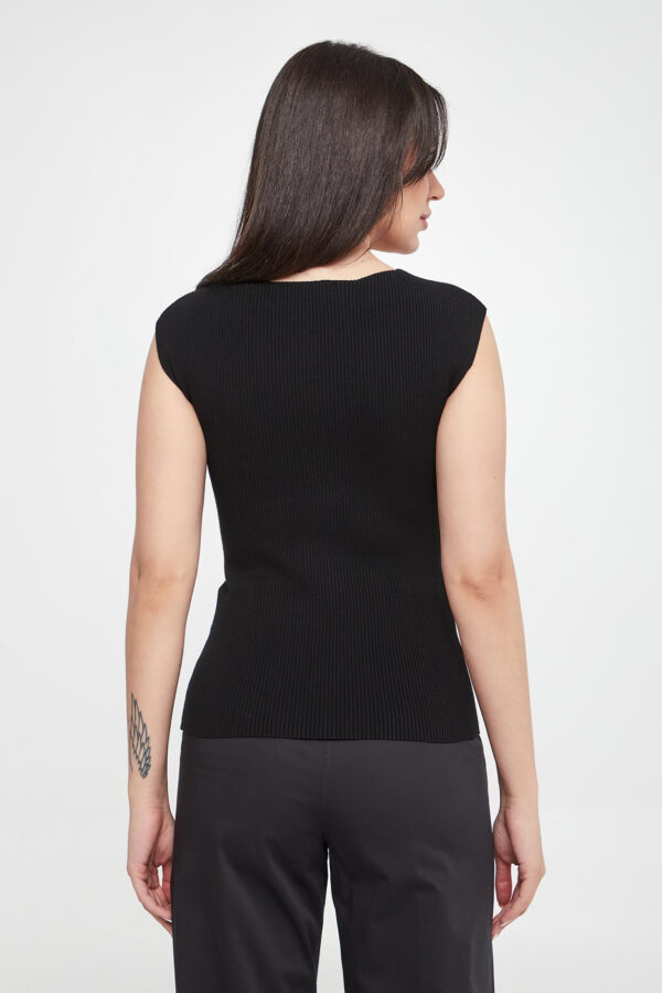 f19d93289e8b5b8de11a6c8e4cf3346eb78d4915 Top damski prążkowany Mosella MARELLA