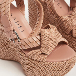 f285f0f3c15c77f686d0baadce6d74d49c279c20 Koturny skórzane CASADEI