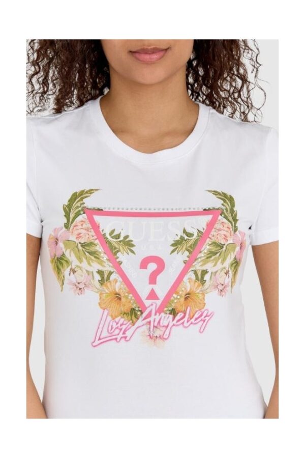 GUESS Biały t-shirt damski z logo z kwiatami i dżetami slim fit